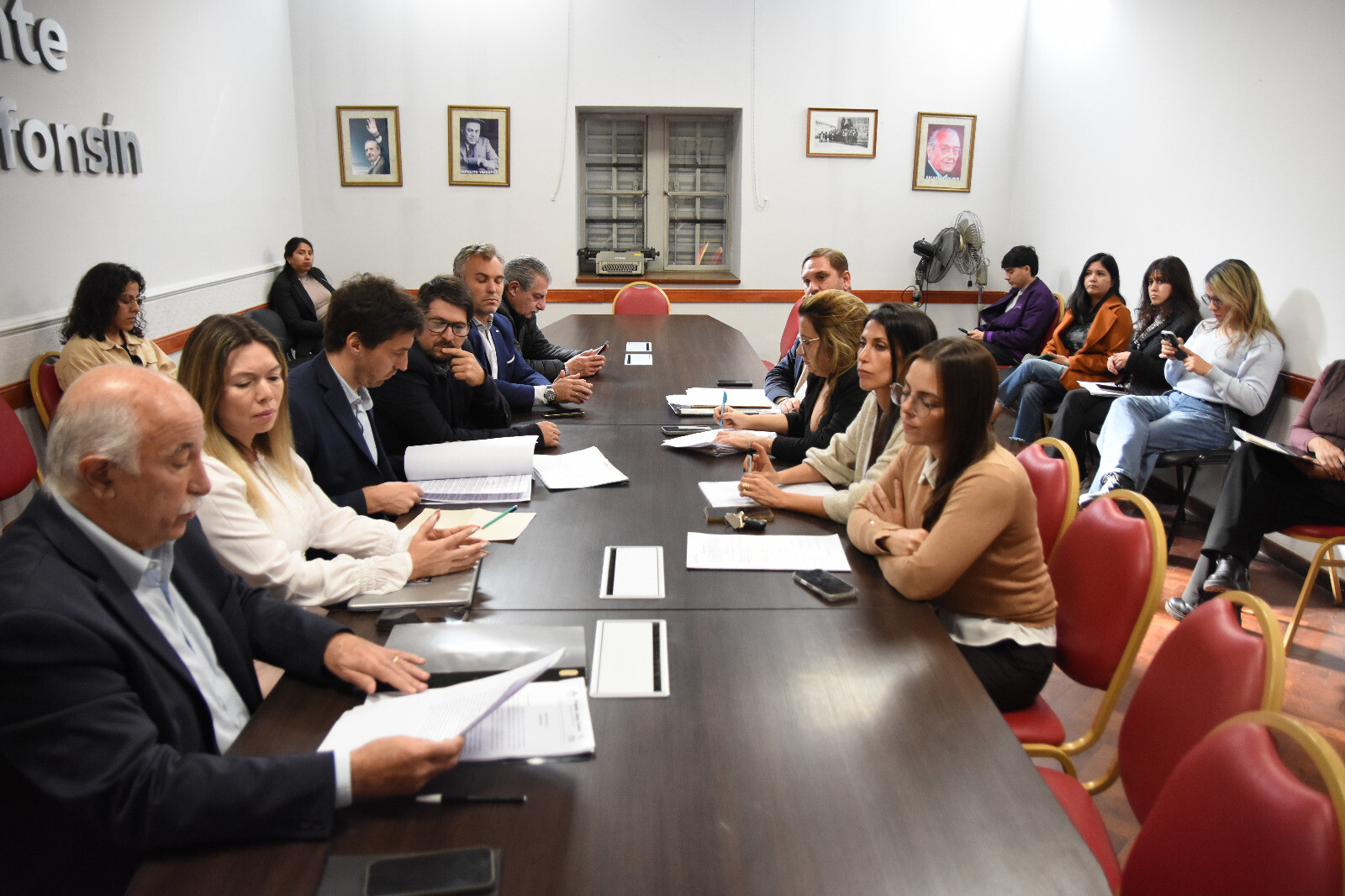 La Comisión de Legislación General emitió despacho favorable para el nuevo proyecto de ley de Farmacias y la creación del día de los trabajadores de la construcción