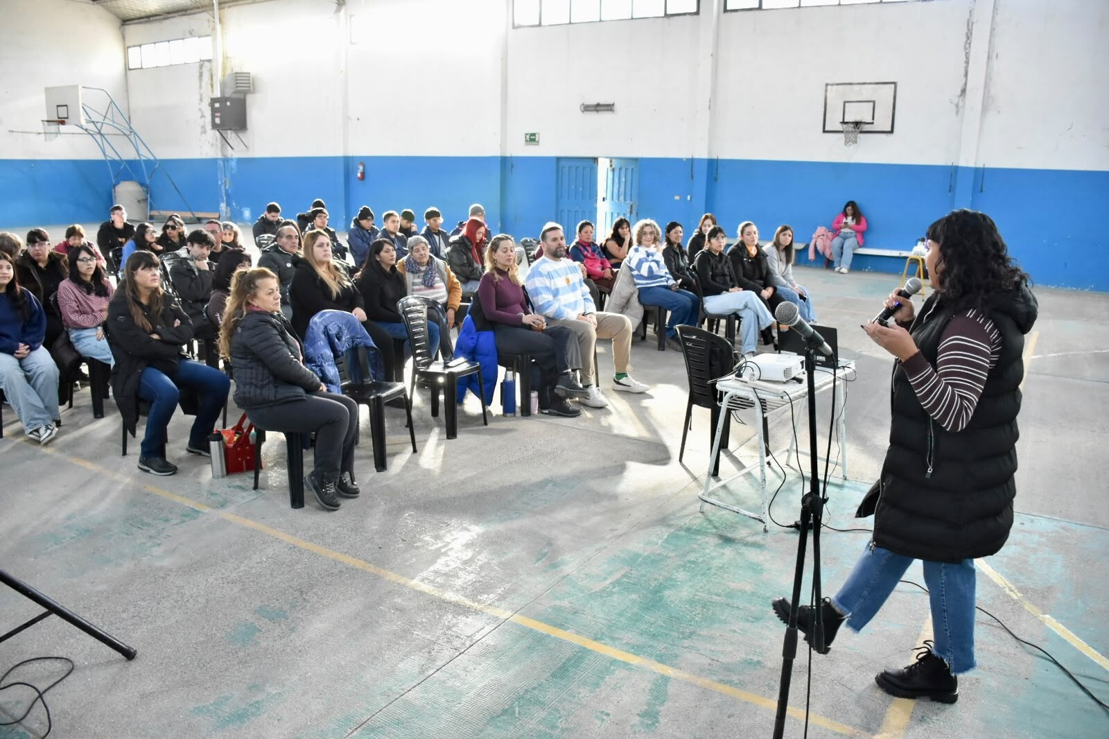 Trelew: Municipio y Provincia acercaron herramientas de formación y programas de acompañamiento a vecinos del barrio Corradi