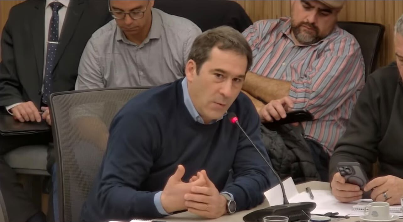 Arenas Silíceas: Luque propone alternativas para promover el desarrollo del recurso y la generación de empleo en la provincia Arenas Silíceas: Luque propone alternativas para promover el desarrollo del recurso y la generación de empleo en la provincia