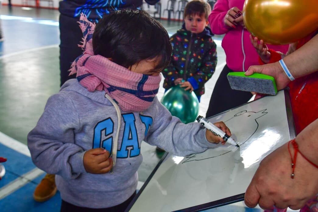 Chubut celebró el Mes de las Infancias junto a las familias de Lagunita Salada Chubut celebró el Mes de las Infancias junto a las familias de Lagunita Salada