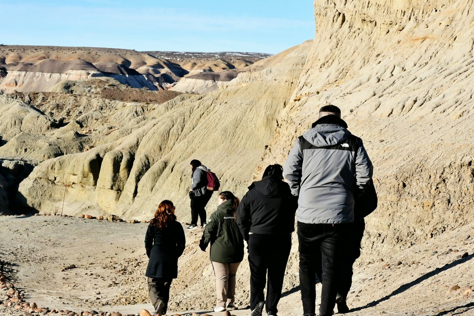 Chubut avanza en nuevas propuestas turísticas para el Bosque Petrificado Sarmiento Chubut avanza en nuevas propuestas turísticas para el Bosque Petrificado Sarmiento