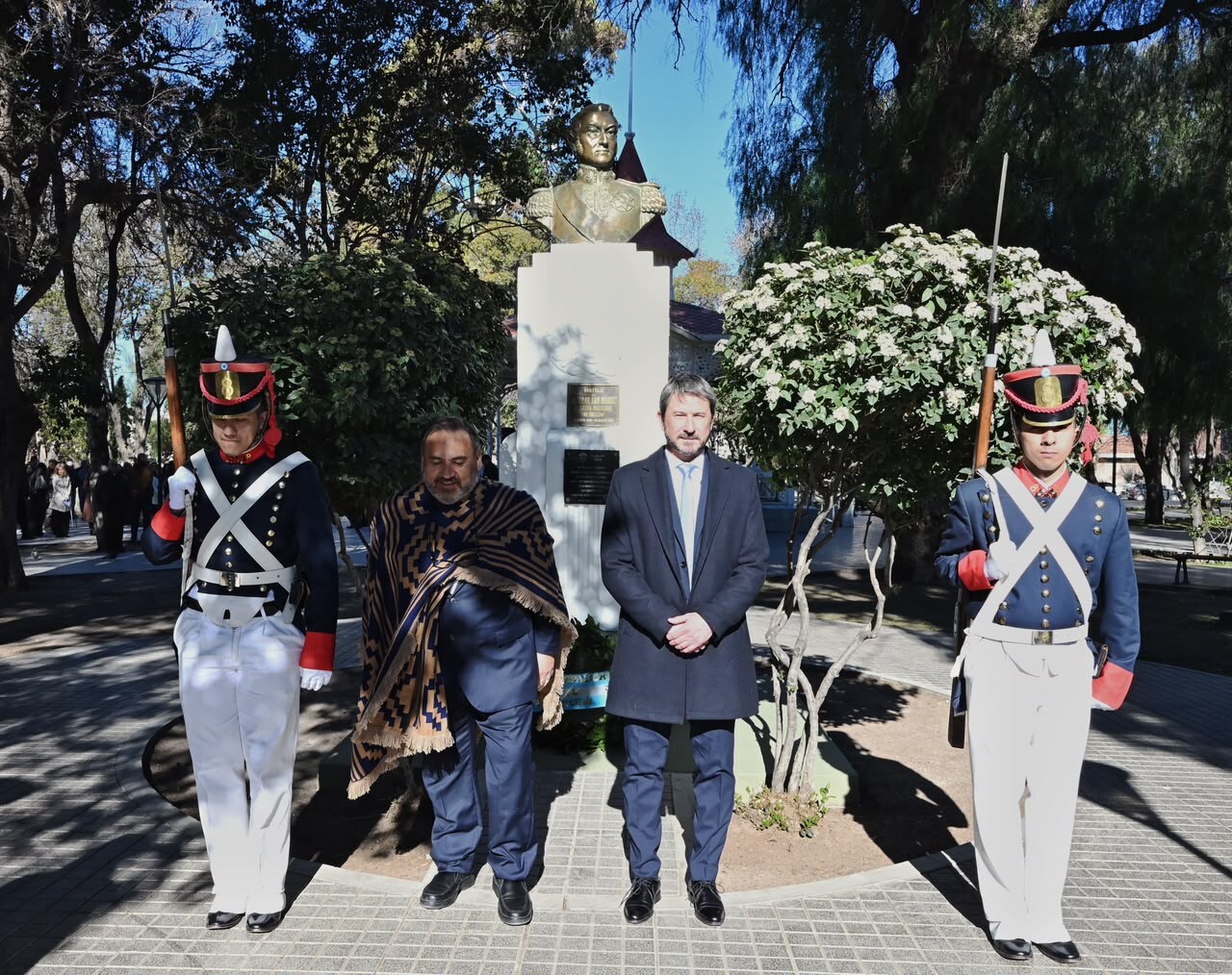 La Municipalidad de Trelew conmemoró el 176° aniversario del paso a la inmortalidad del General José de San Martín La Municipalidad de Trelew conmemoró el 176° aniversario del paso a la inmortalidad del General José de San Martín