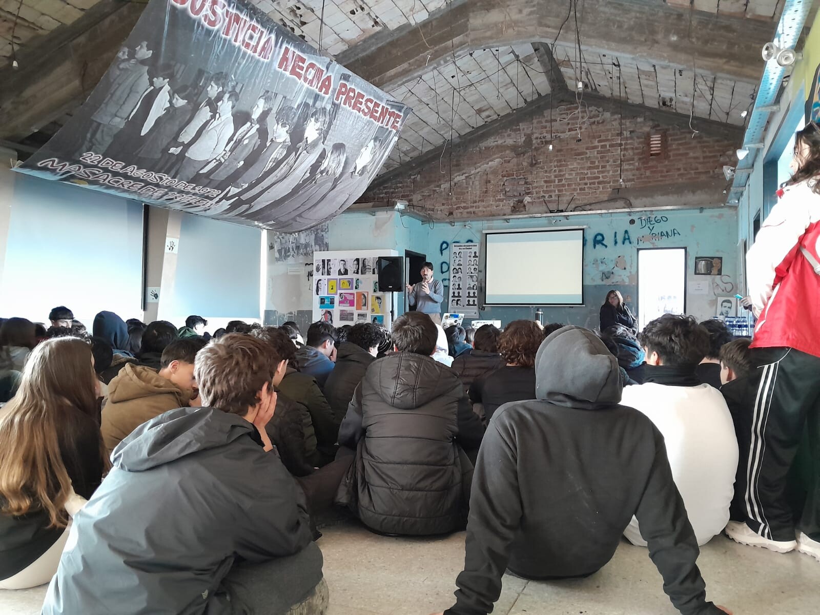 Masacre de Trelew: el Centro Cultural por la Memoria recibió a un centenar de estudiantes de Buenos Aires Masacre de Trelew: el Centro Cultural por la Memoria recibió a un centenar de estudiantes de Buenos Aires