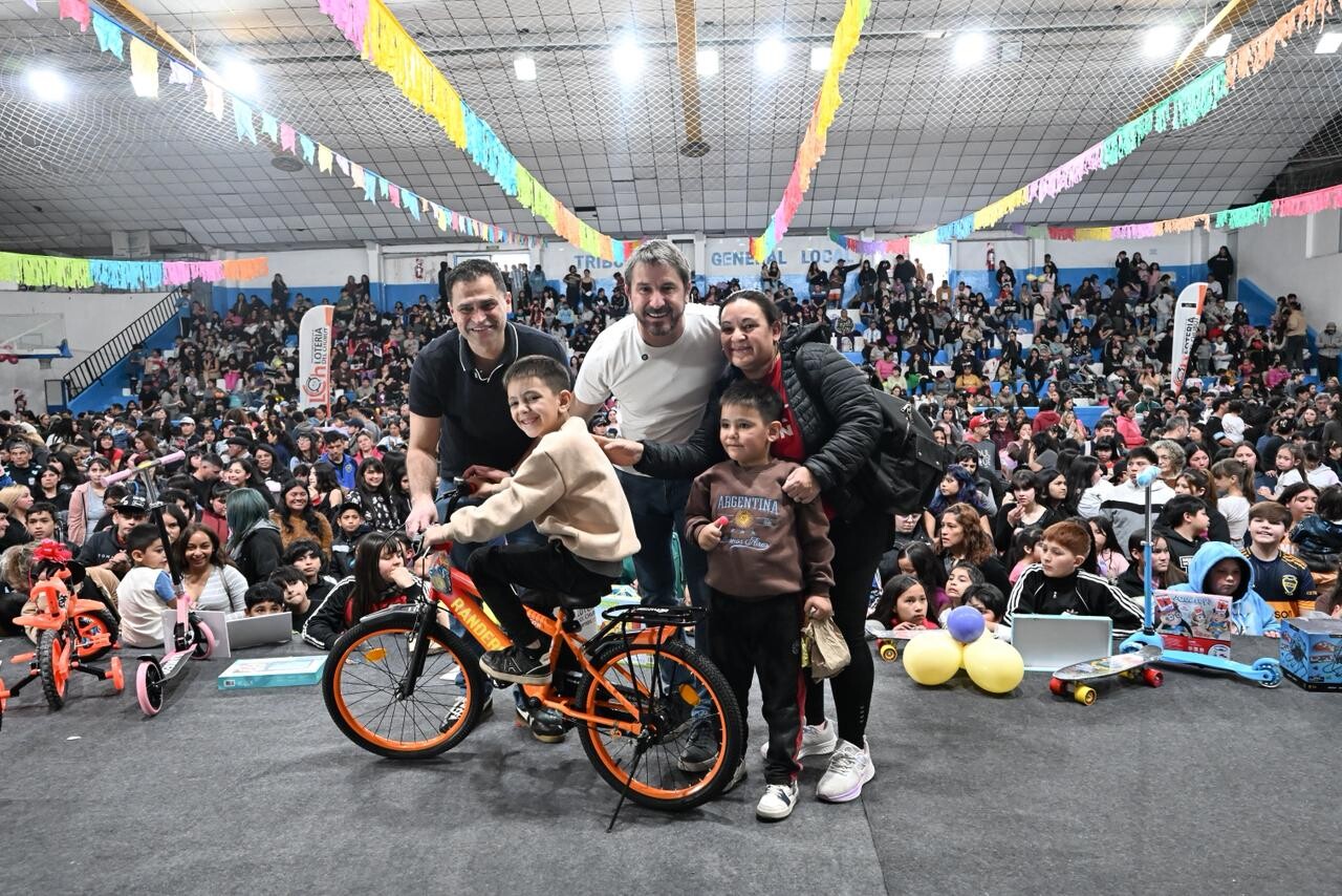 Multitudinario festejo por el Día de las Infancias en Trelew Multitudinario festejo por el Día de las Infancias en Trelew
