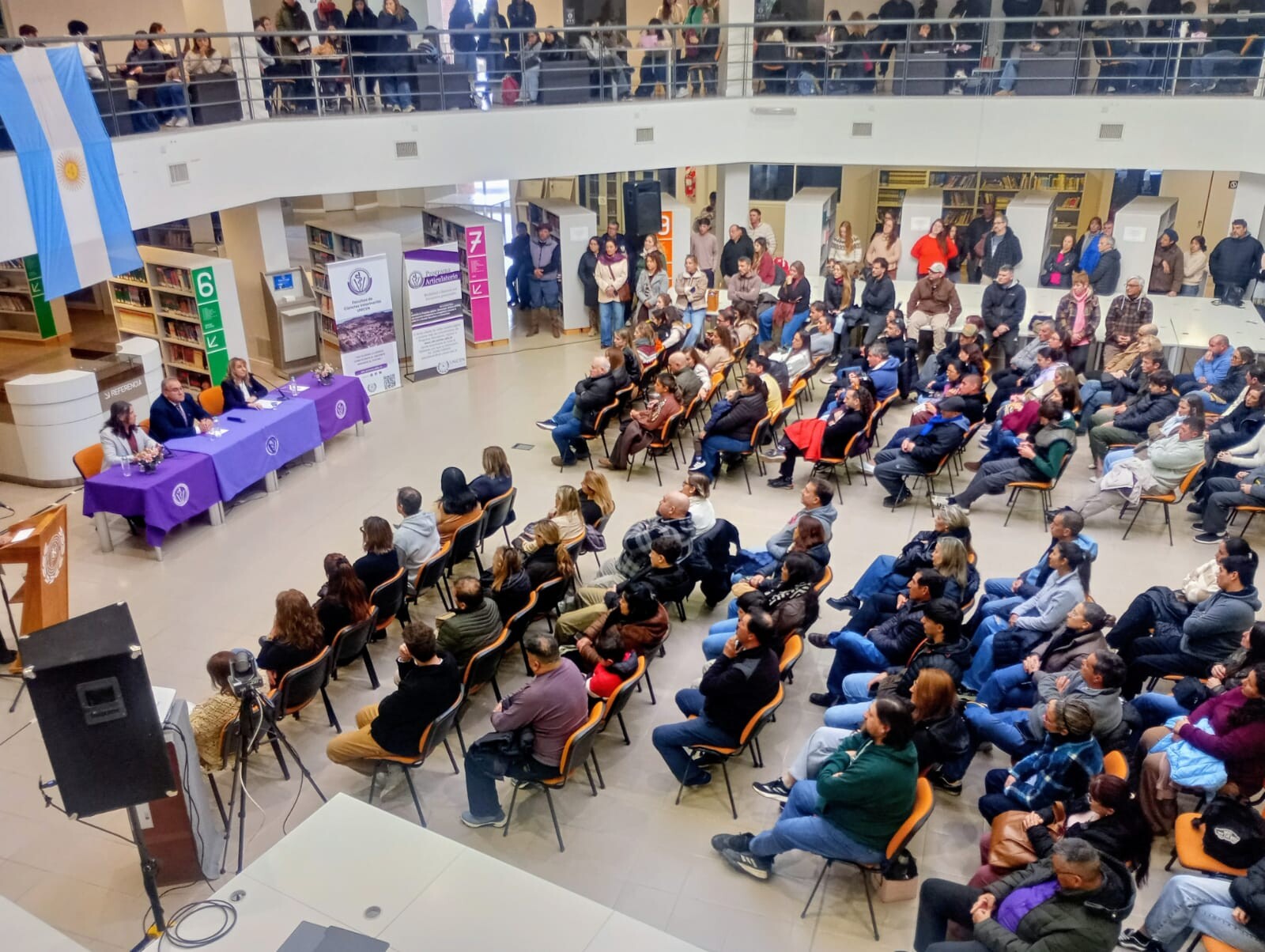 Cientos de jóvenes y familias en apertura del Articulatorio en Ciencias Veterinarias