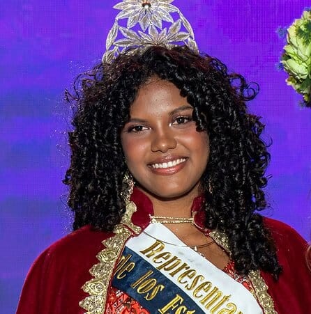 El «abanderado del bullying»: repudio masivo al diputado Quintar por atacar a la nueva reina de los estudiantes