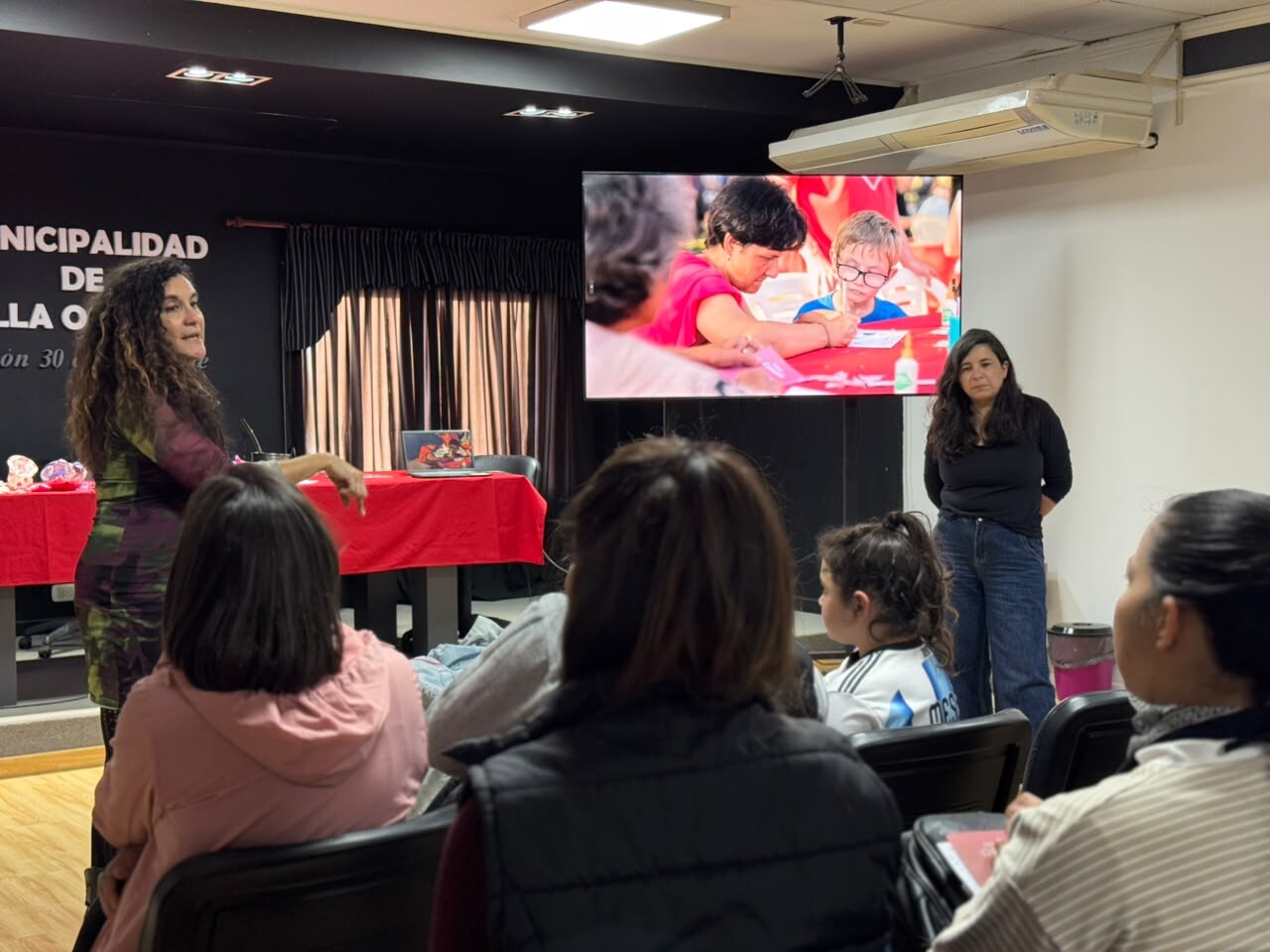 Se Realizó El Primer Encuentro De Anfitriones De Corazones