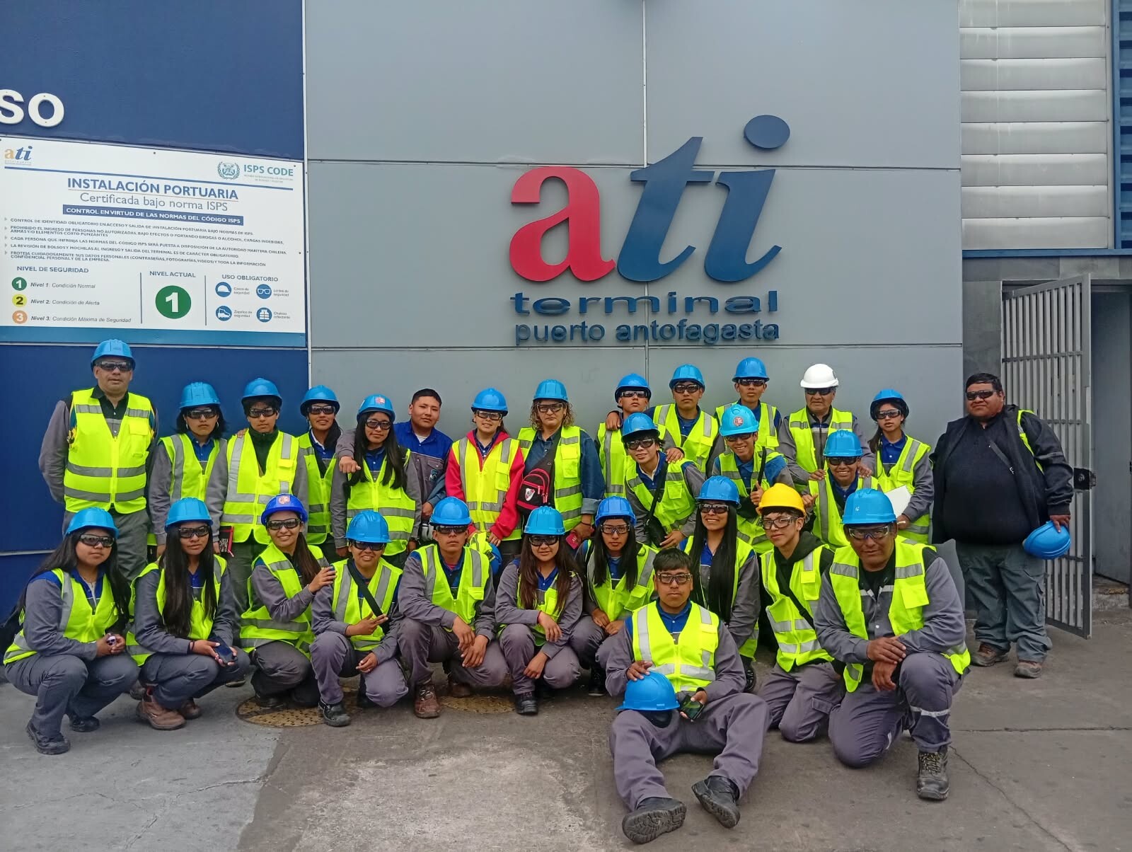 Estudiantes de la Escuela Técnica de Maimará fortalecieron su formación industrial durante el viaje de estudios a Antofagasta
