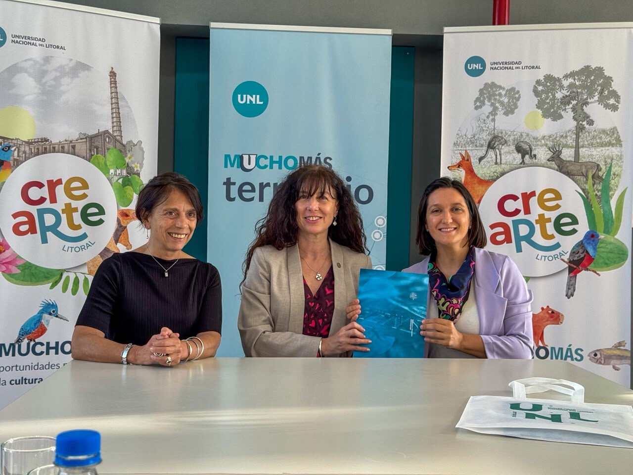Villa Ocampo Firmó Convenios Para Fortalecer La Cultura Y La Capacitación A Través De Crearte Litoral 2027 Y Munigestión