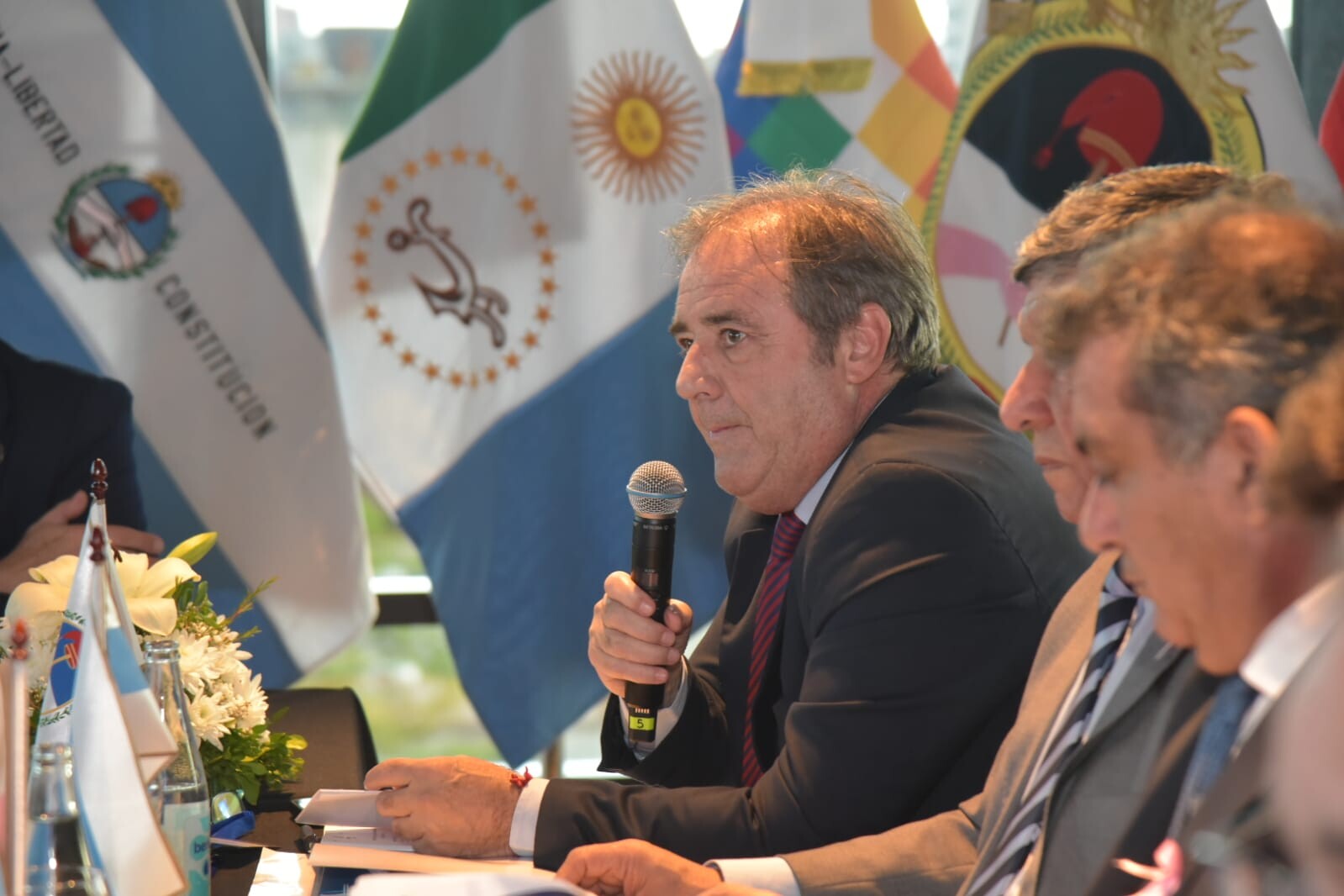 Bernis llevó al Parlamento del Norte Grande el reclamo de las cámaras empresarias de Jujuy por los ramales del Belgrano Cargas