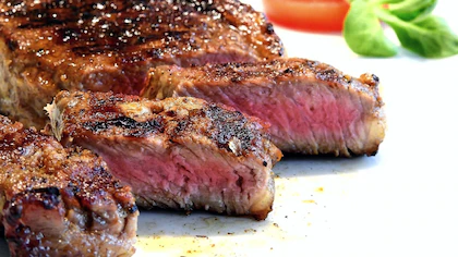 XFNEK6RSGZAYTKUDEA5CP675Q4.webp Se quebró un hueso y una radiografía le reveló el error de comer carne cruda