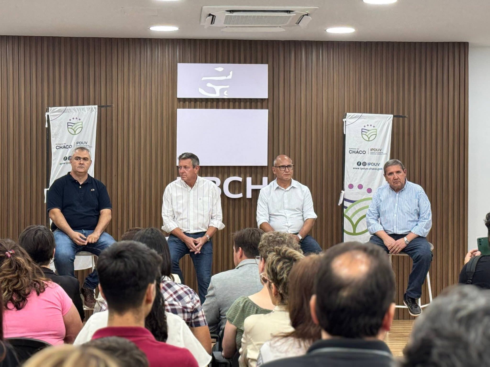 CHARATA: ENTREGA DE TÍTULOS DE PROPIEDAD DEL IPDUV