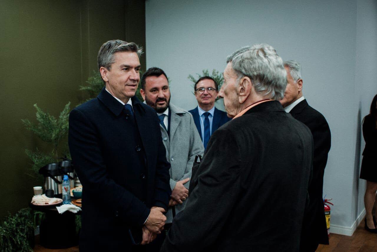 Z.jpg