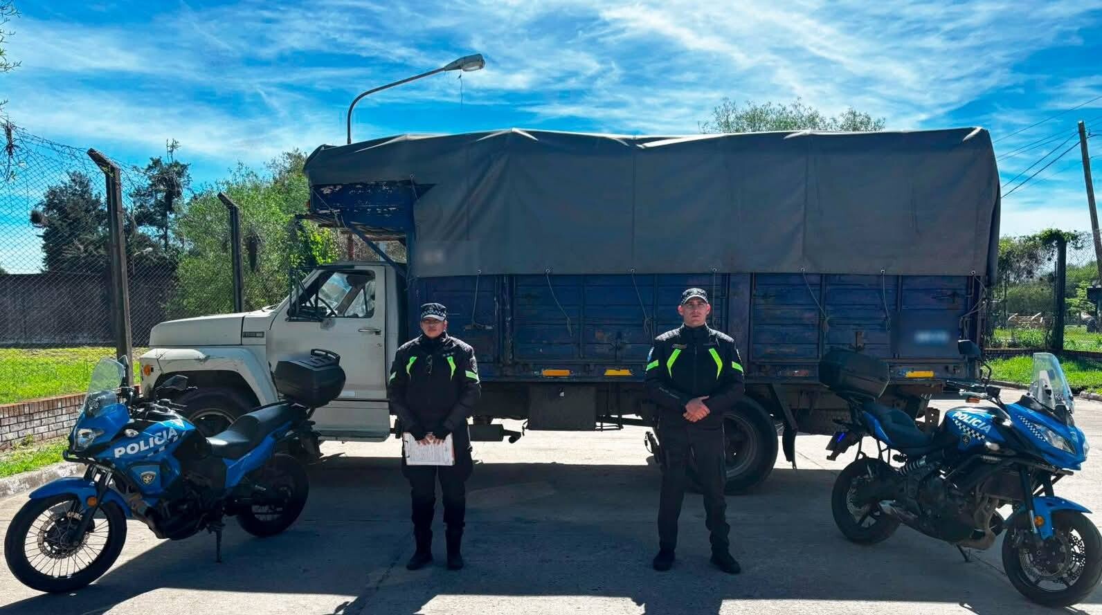 OPERATIVOS VIALES: CAMINERA DETECTÓ UN CAMIÓN CON PEDIDO Y DOS CAMIONETAS ADULTERADAS