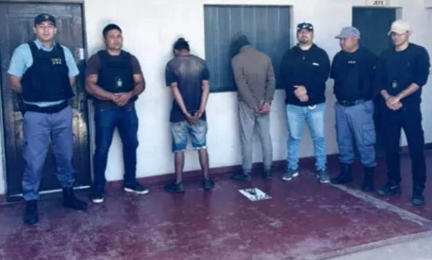 GRAL.SAN MARTIN: LA POLICÍA DETIENE A DOS SUJETOS POR EL ATAQUE AL MÓVIL POLICIAL