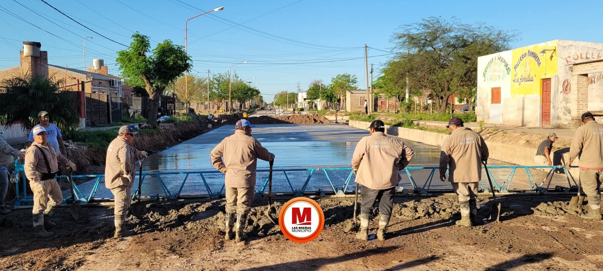 LAS BREÑAS: MAS PAVIMENTO EN LA CIUDAD