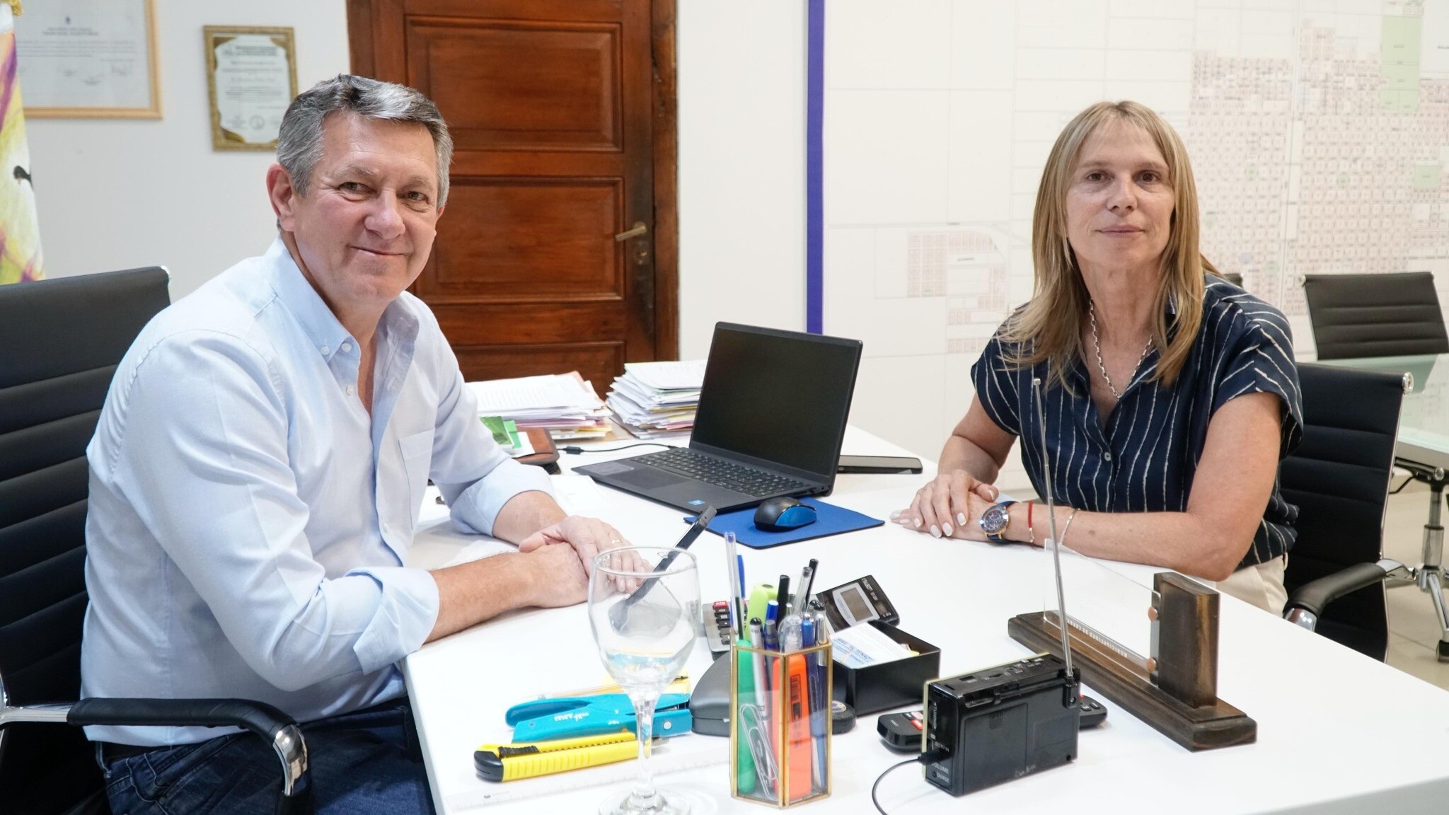 CHARATA: EL INTENDENTE RUBÉN RACH RECIBIÓ A LA DIPUTADA PROVINCIAL MARIA L. CHOMIAK