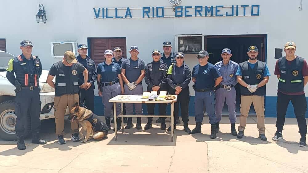 CHACO: NUEVO GOLPE AL NARCOTRÁFICO: SECUESTRAN COCAÍNA VALUADA EN 25 MILLONES DE PESOS, EN VILLA RÍO BERMEJITO