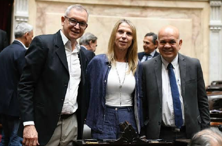 DIPUTADOS PIDEN LA SUSPENSIÓN DEL COBRO DE PEAJE Y DECLARAR LA EMERGENCIA VIAL EN EL PUENTE GRAL. BELGRANO
