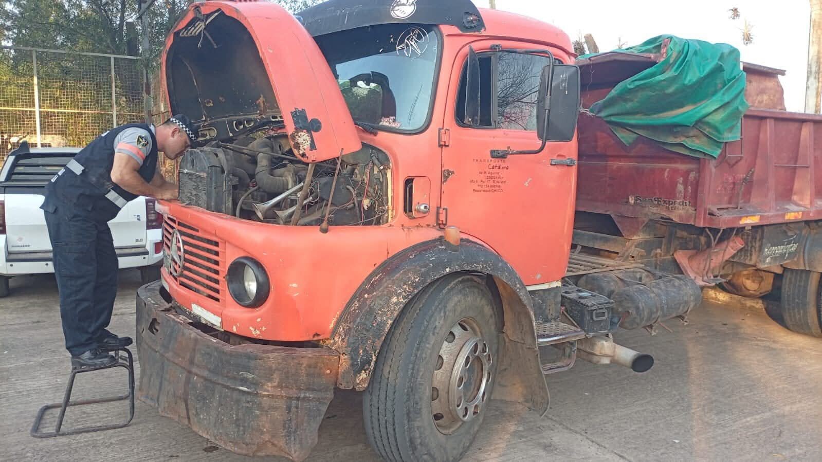 CHACO: CAMINERA SECUESTRÓ UN CAMIÓN, UNA TRAFIC Y UNA CAMIONETA CON PEDIDO E INTERVINO CARGA DE SOJA