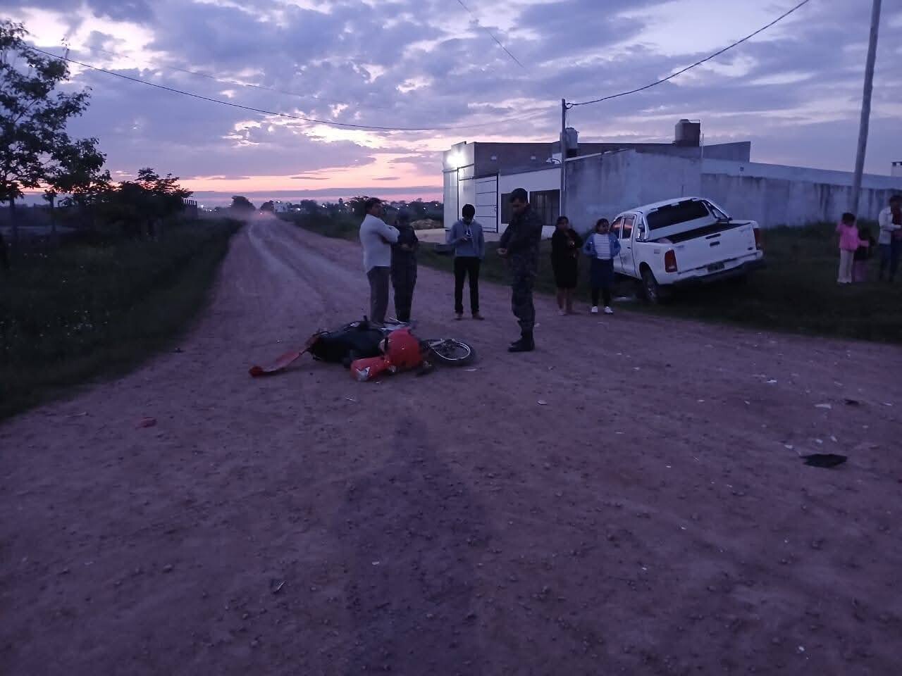 CHARATA: ACCIDENTE DE TRÁNSITO ENTRE UMA CAMIONETA Y UNA MOTO