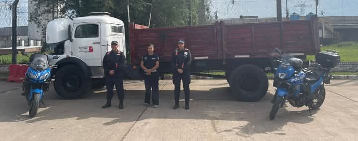 PUENTE GRAL.BELGRANO: EN OPERATIVO VIAL CAMINERA SECUESTRÓ UN CAMIÓN BUSCADO POR LA POLICÍA DE FORMOSA