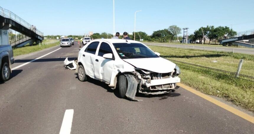 RUTA N°16: UNA MUJER PERDIÓ EL CONTROL DE SU VEHICULO Y CHOCÓ EL GUARDARRAIL