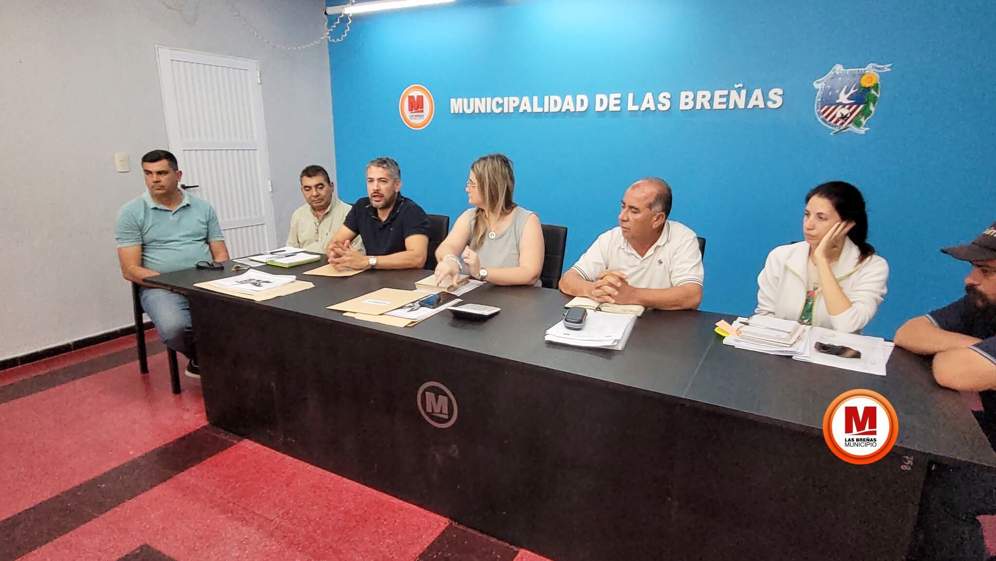 LAS BREÑAS: MÁS PAVIMENTO PARA LA CIUDAD