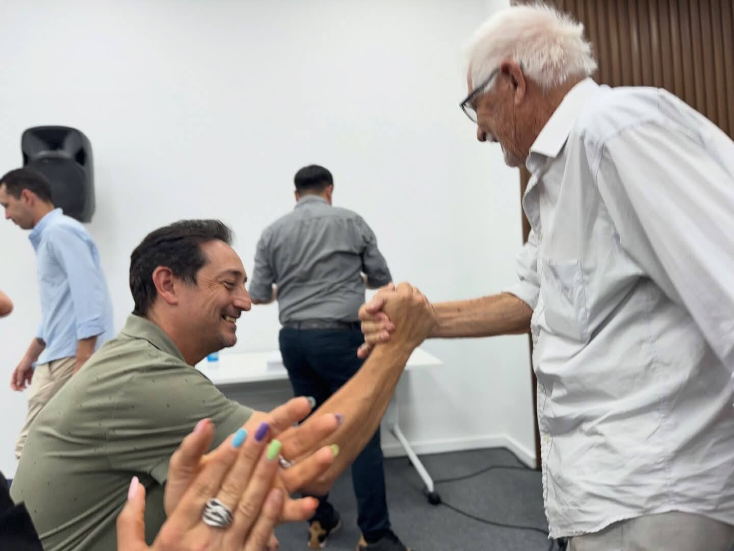 CHARATA: EL CONCEJO MUNICIPAL ACOMPAÑÓ LA ENTREGA DE TÍTULOS DE PROPIEDAD DEL IPDUV