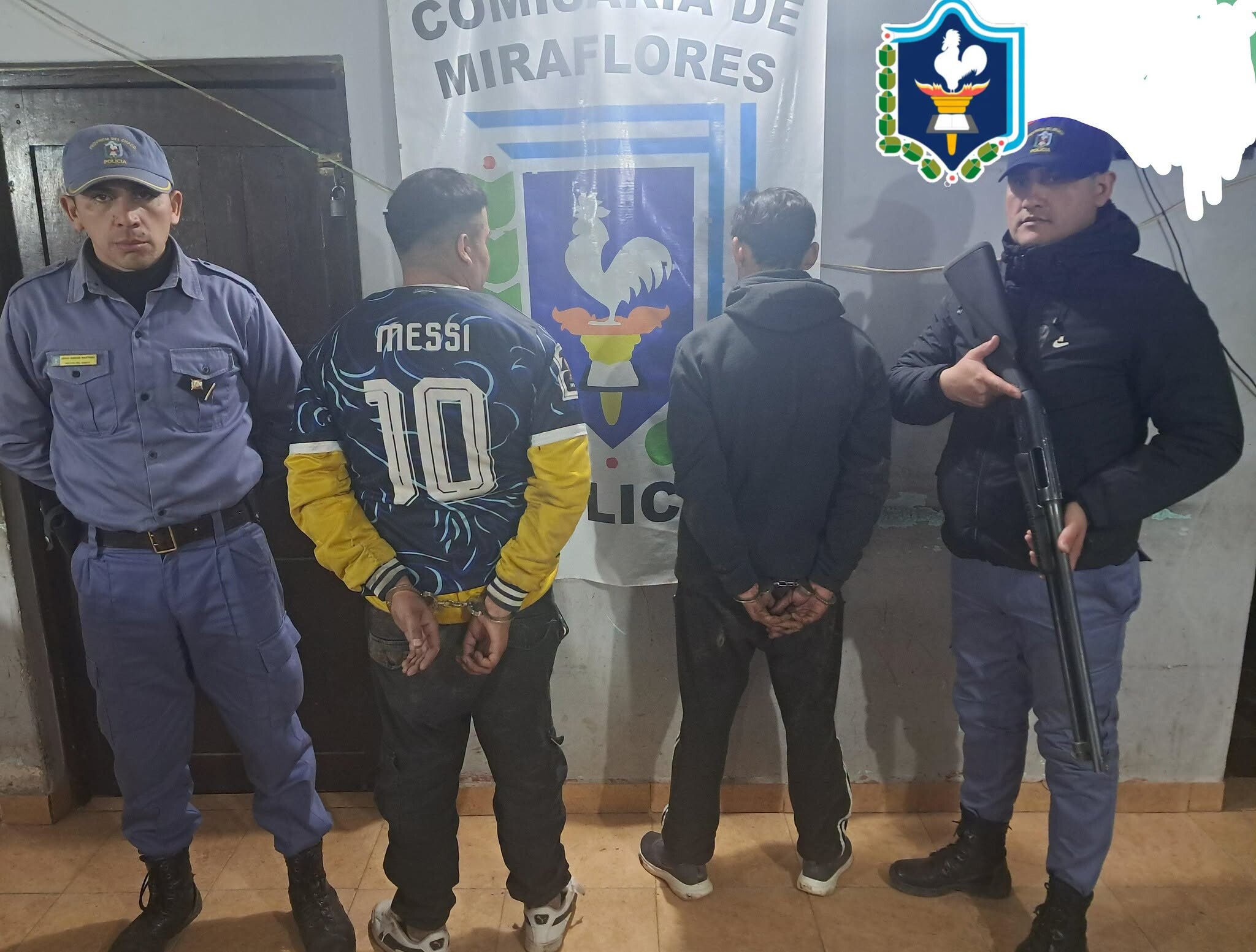 Z.jpg MIRAFLORES: DETIENEN A DOS JOVENES POR PROMOVER DESORDEN EN LA VÍA PÚBLICA