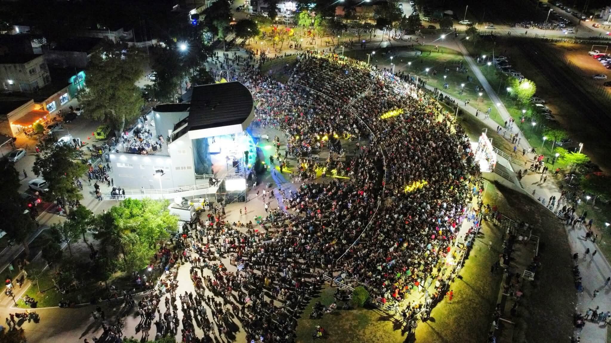 CHARATA: LA CIUDAD VIVIÓ SU FIESTA EN SU NUEVO ANIVERSARIO