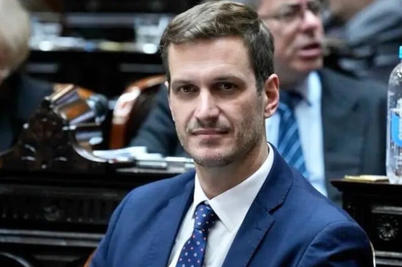 a.jpg A un diputado le llegó un arma al Congreso de la Nación