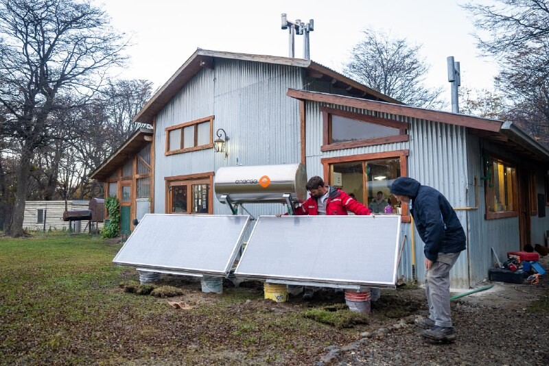EL GOBIERNO PROVINCIAL AVANZA CON EL USO DE ENERGÍAS RENOVABLES EN INSTITUCIONES FUEGUINAS