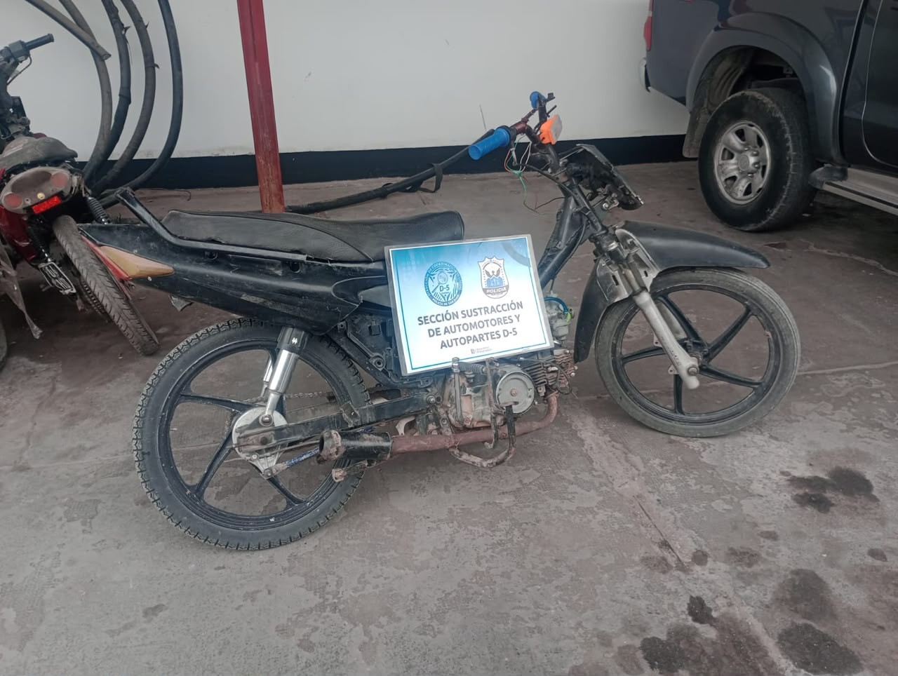 a856dcfa-9b64-4296-914e-0fc859e67ca1.jfif Secuestraron en Carpintería una motocicleta con pedido de captura por robo