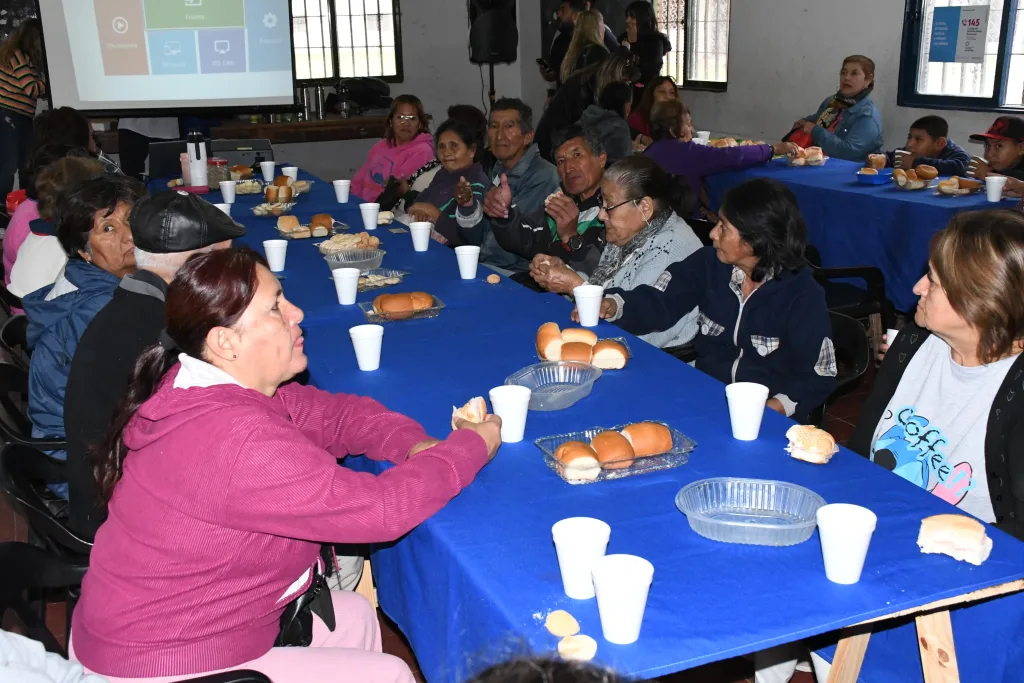 Municipalidad de Salta: Se realizó “El Abuelazo” en el Centro Vecinal de Siglo XXI