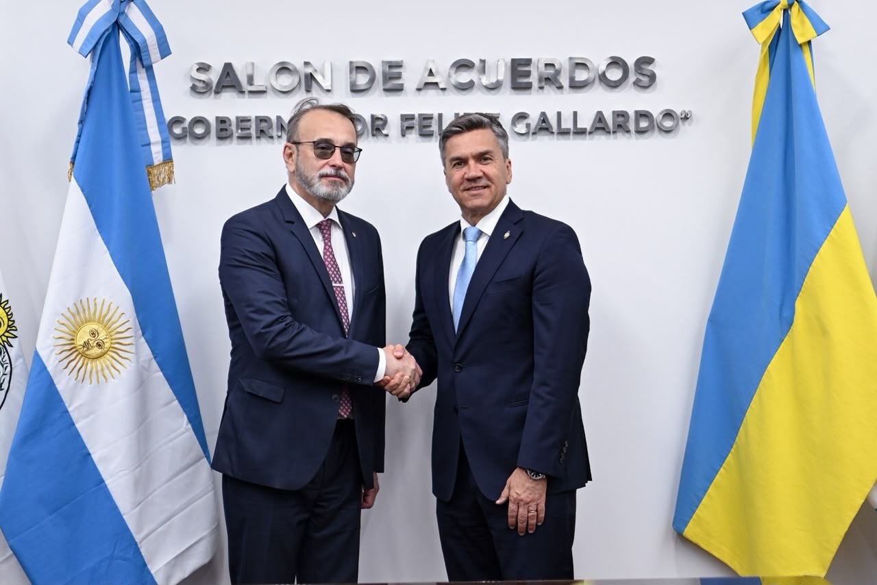 ZDERO RECIBIÓ AL EMBAJADOR DE UCRANIA Y AVANZARON EN UNA AGENDA DE COOPERACIÓN PRODUCTIVA Y COMERCIAL