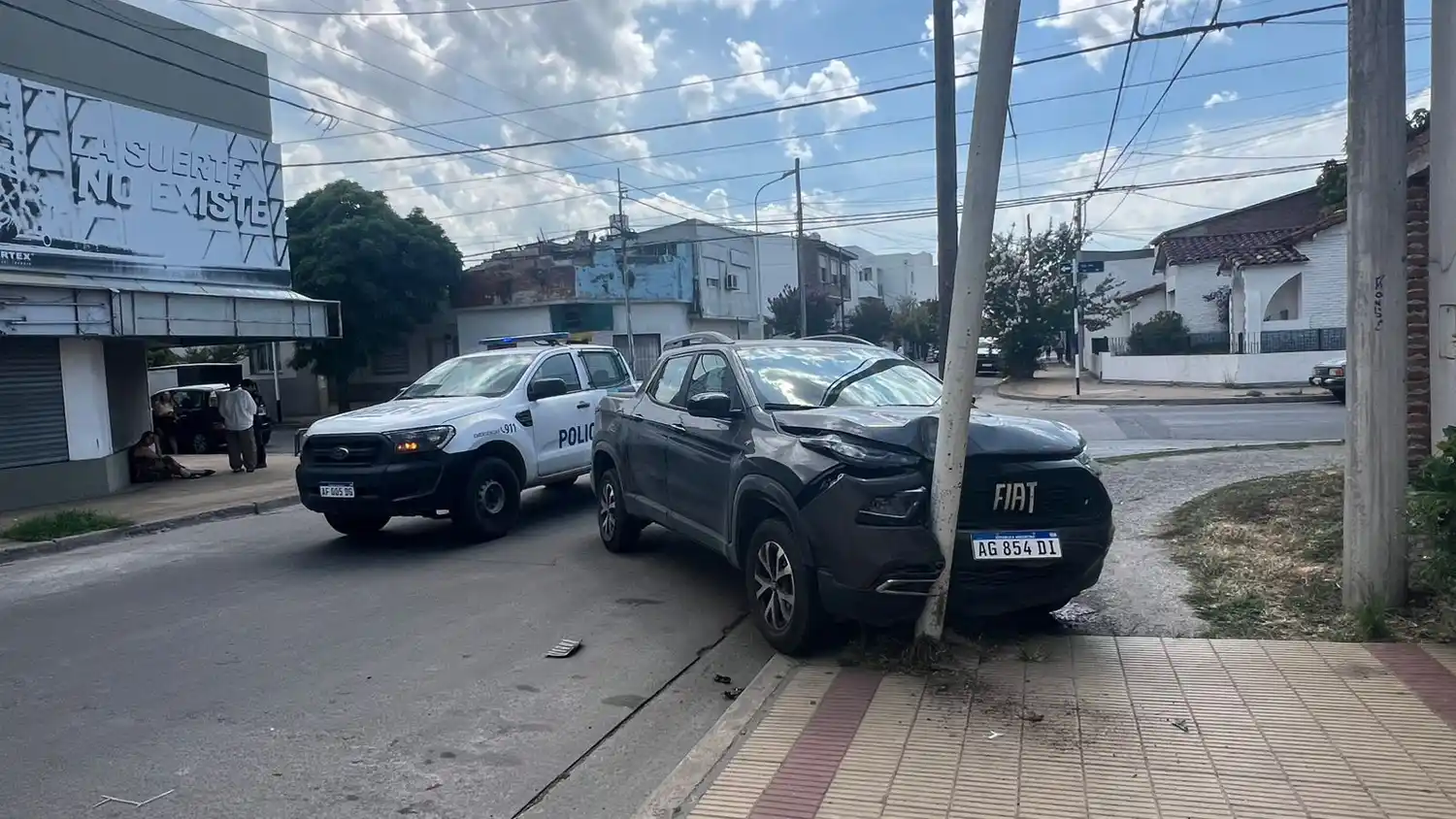 Choque sin heridos en la intersección de Paz y 25 de Mayo en Tandil
