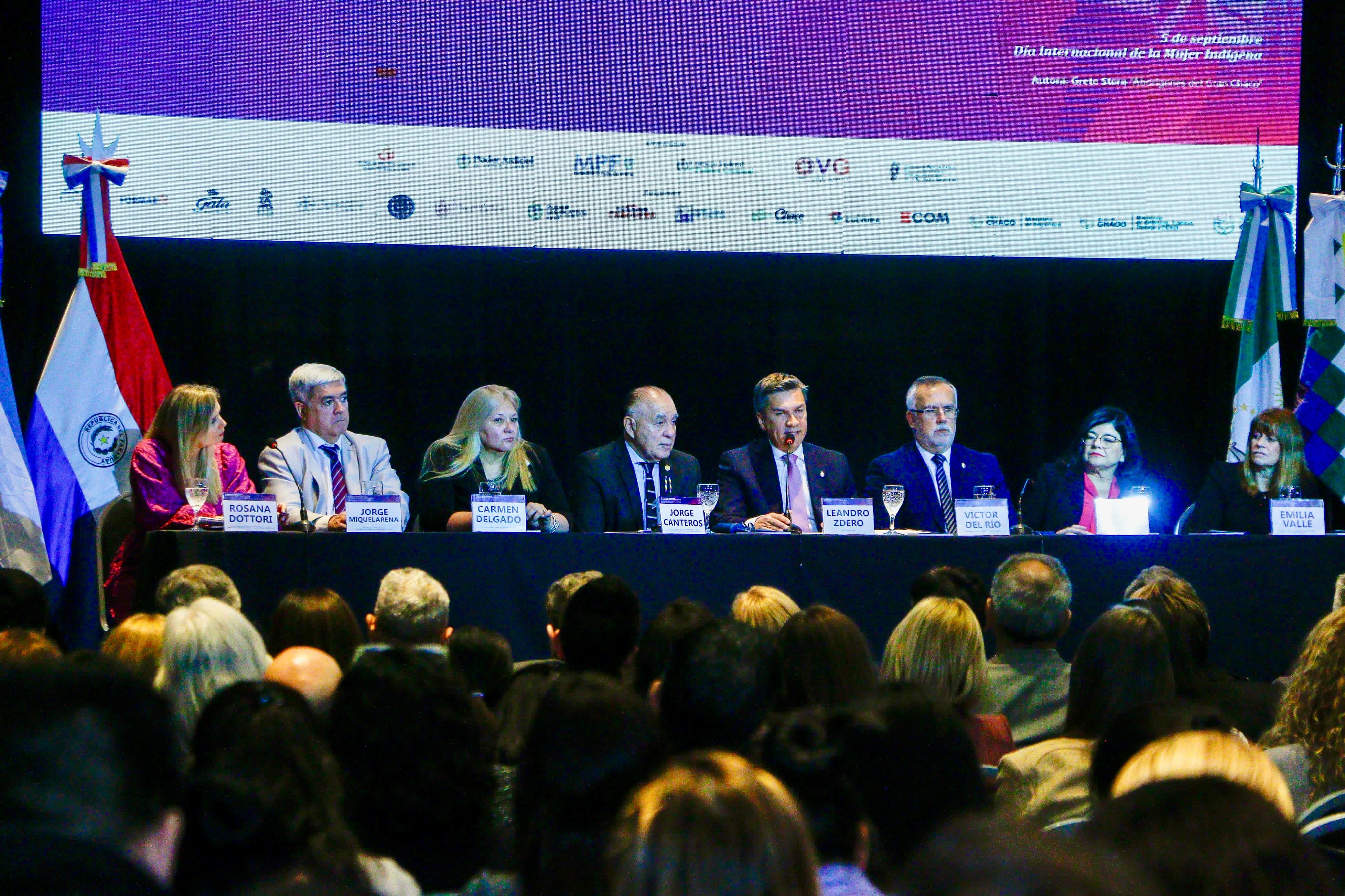 EL GOBERNADOR ZDERO DIO APERTURA A LA XII JORNADAS INTERNACIONALES SOBRE VIOLENCIA DE GÉNERO Y DELITOS CONEXOS