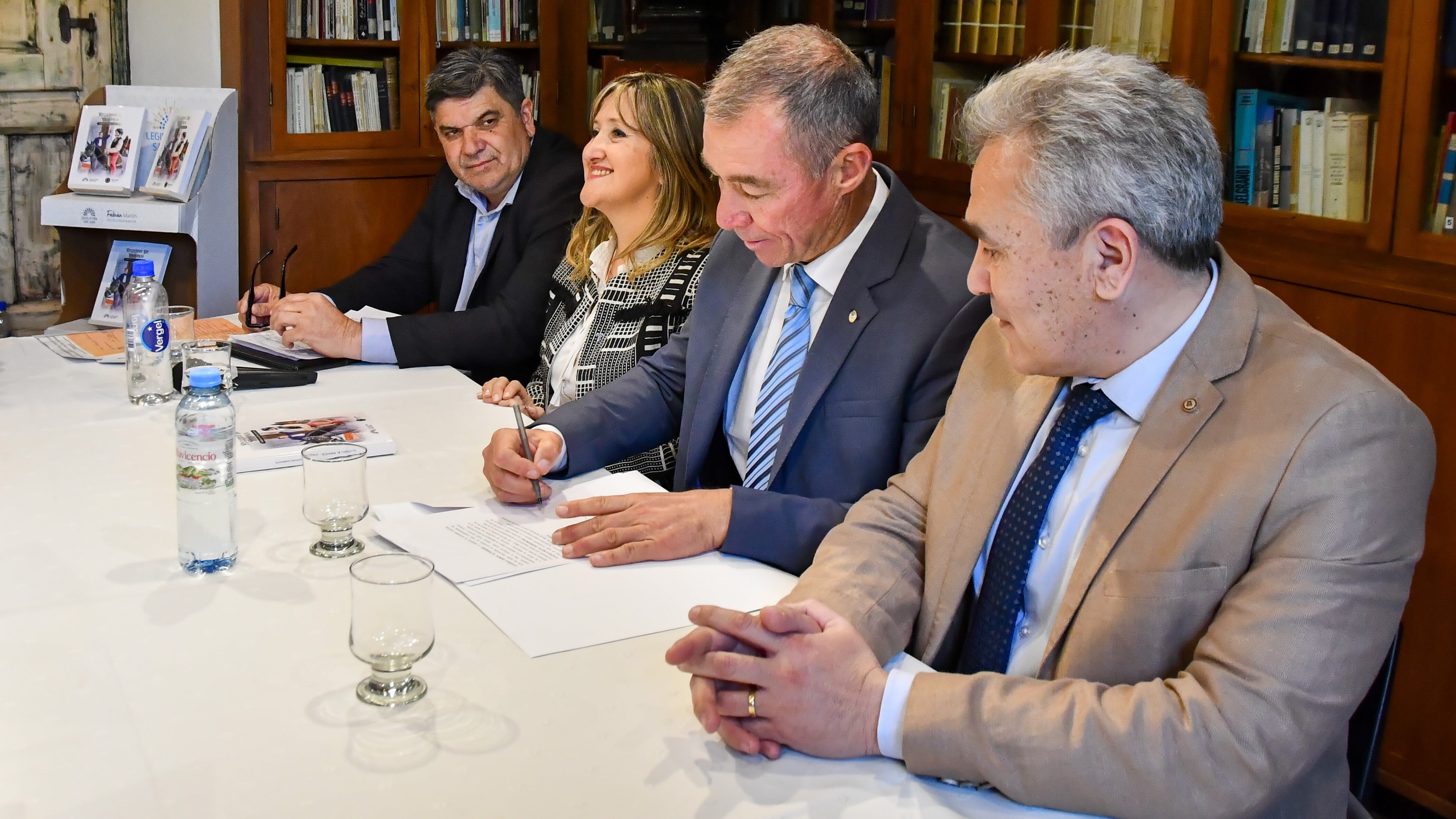 En la continuidad de la Semana Sarmientina, el vicegobernador Fabián Martín encabezó la firma de un acuerdo para seguir promoviendo la educación y la cultura en San Juan con  la Casa Natal de Sarmiento