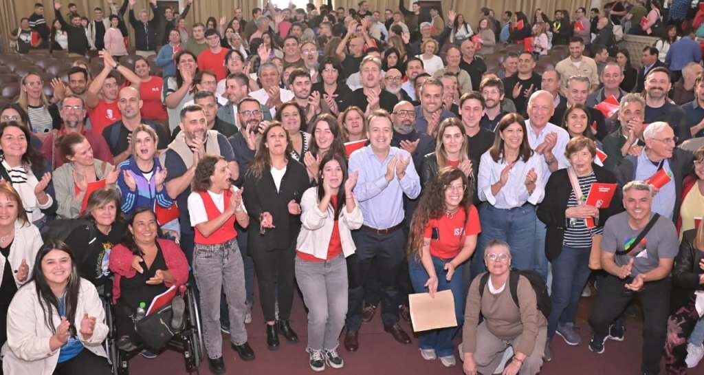 “El Socialismo mira al futuro e impulsa una agenda enfocada en los que peor la están pasando”.