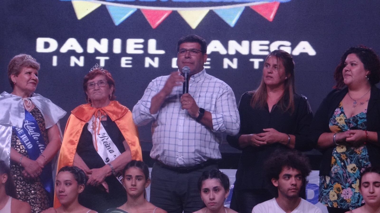 9 DE JULIO: celebró su cumpleaños con una gran fiesta en Plaza Independencia