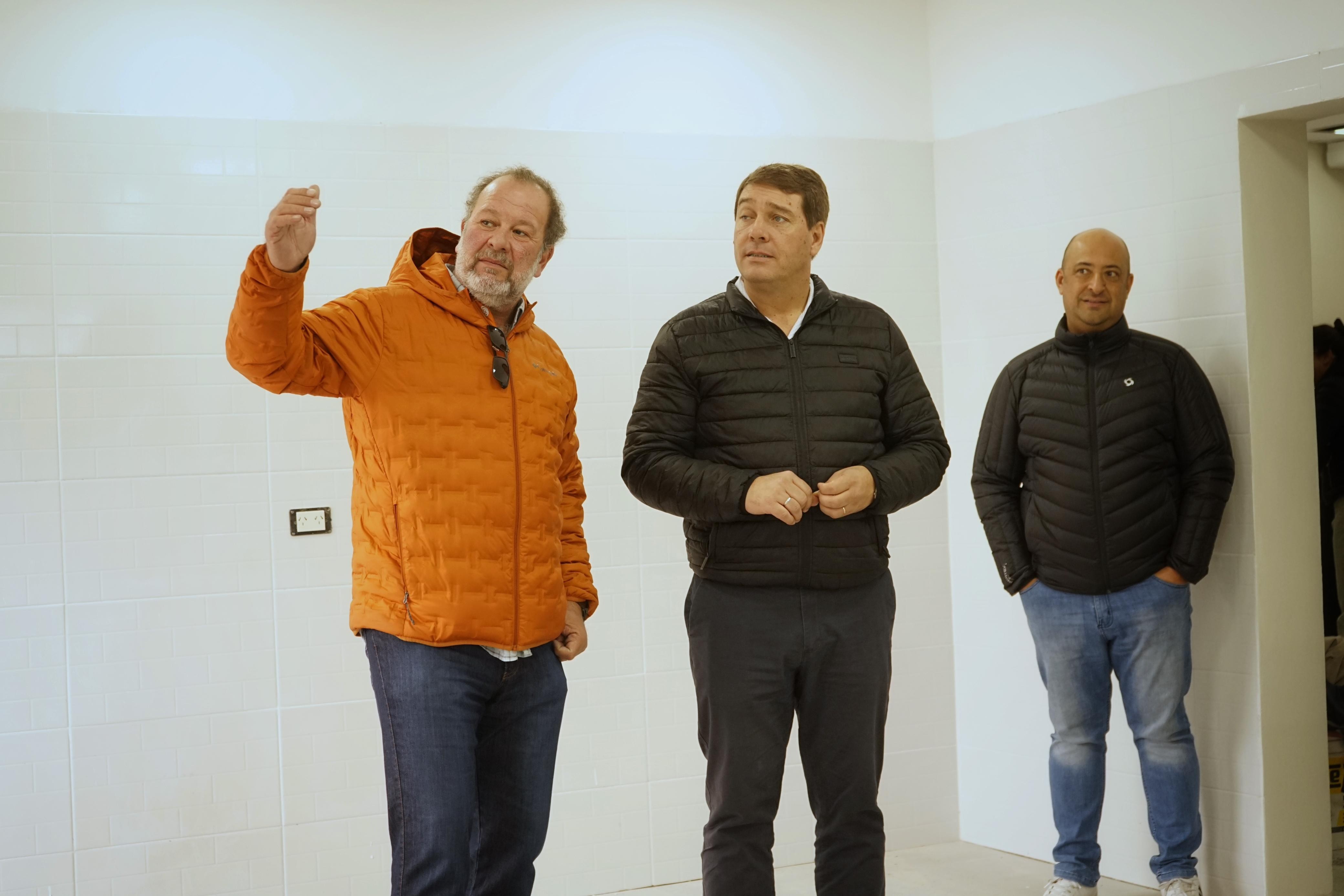 Biss remarcó el esfuerzo institucional de APEL y celebró que la obra esté siendo ejecutada por una empresa local