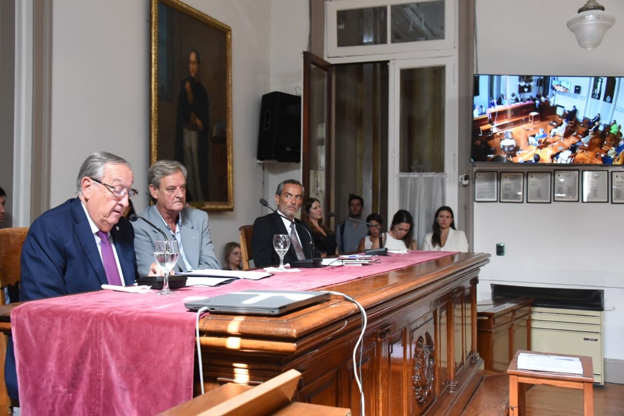apertura de sesiones (1).jpeg apertura de sesiones (1).jpeg