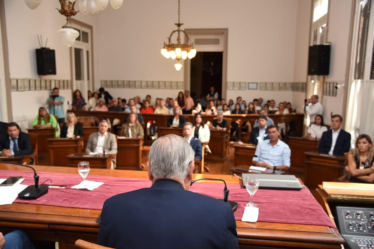 El intendente Lunghi marcó el rumbo 2026 en la apertura de sesiones