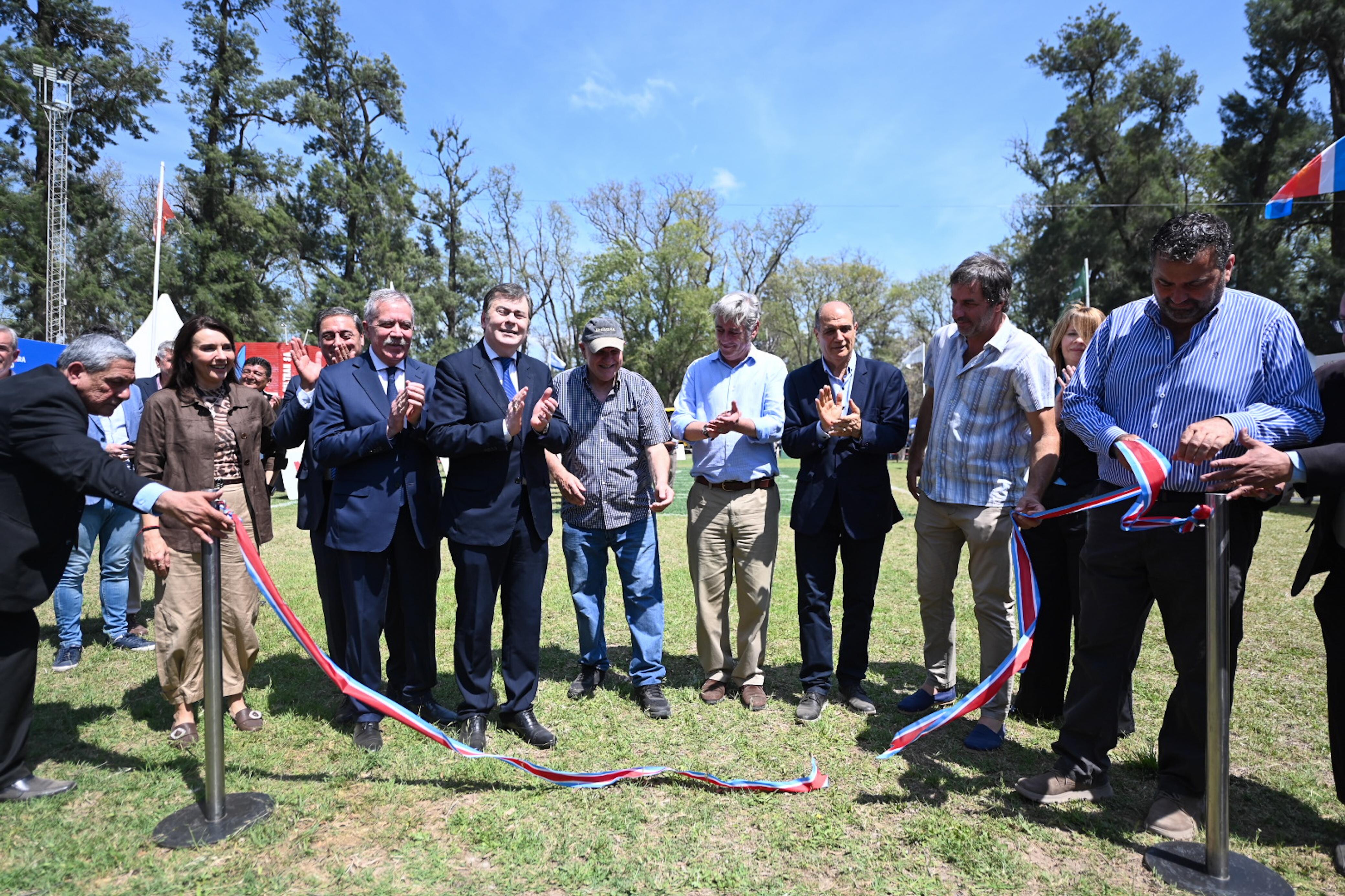 EL GOBERADOR ZAMORA ENCABEZÓ LA APERTURA DE LA EXPO BRA 2025 EN EL VIVERO SAN CARLOS
