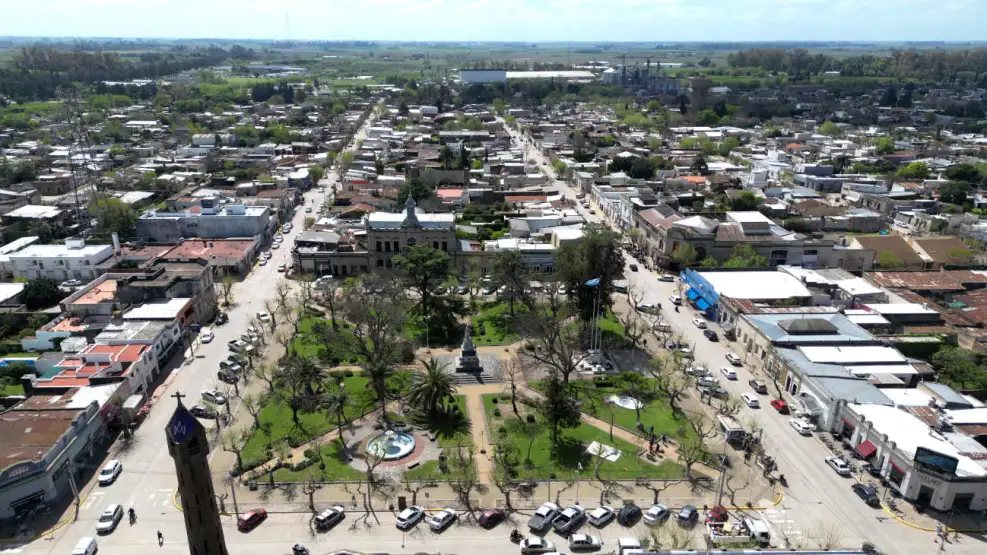 Perfil publicó, pero se equivocó: la realidad política de Giles es otra