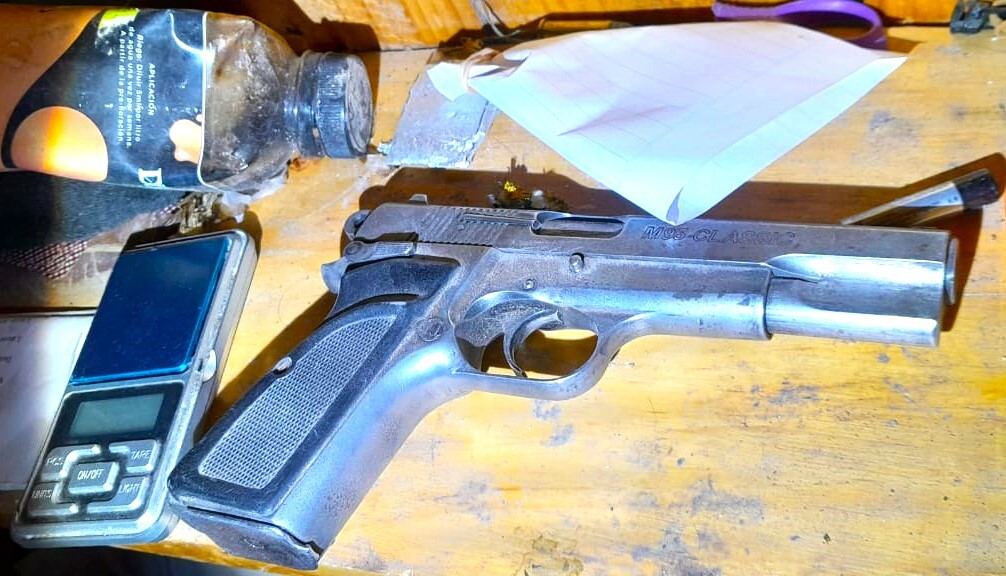 La Policía del Chubut desarticuló una banda delictiva y recuperó una camioneta robada en Trelew