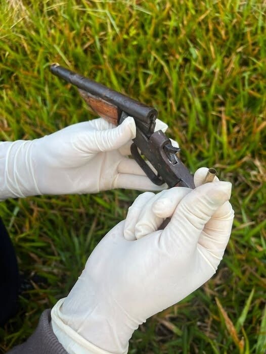 San Pedro: la Policía secuestró un arma casera vinculada a un intento de robo de motocicleta y busca a un segundo sospechoso.