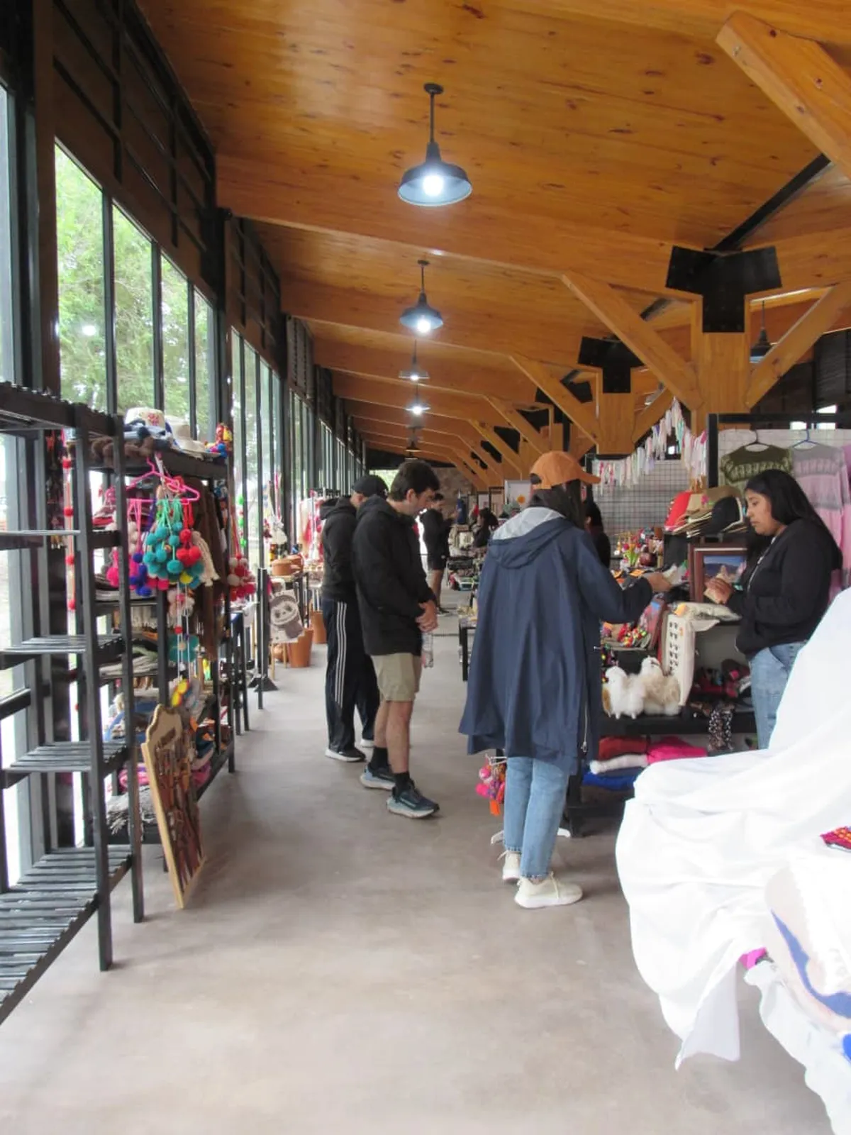 Día del Artesano: el Tren Solar de la Quebrada pone en valor el trabajo de las comunidades locales