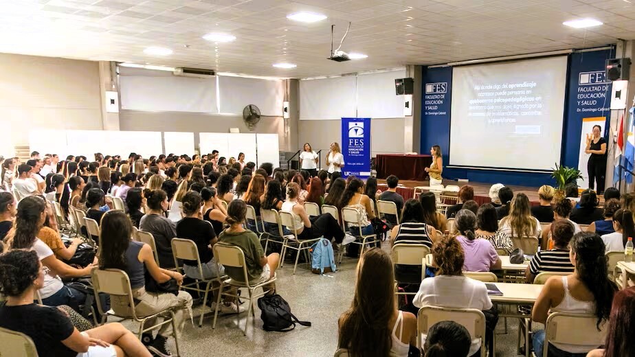 aula uni.jpg Un tercio de los cordobeses son estudiantes: casi 1,4 millones, con más de 300 mil en la educación superior